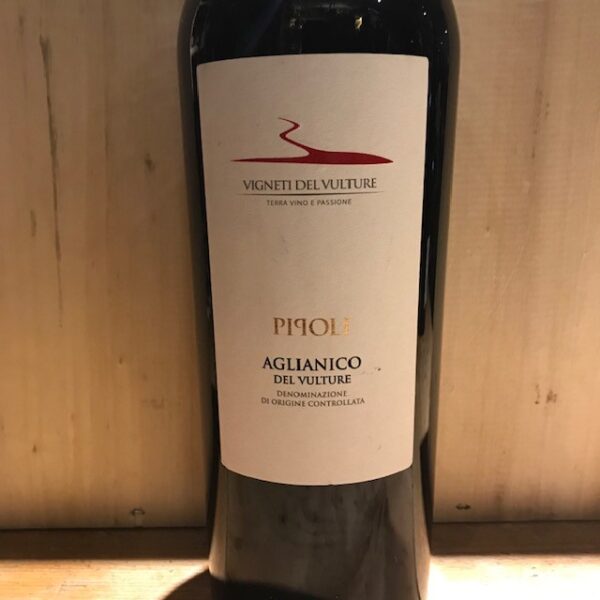 Aglianico del vulture pitoli Vigneti del Vulture 2012